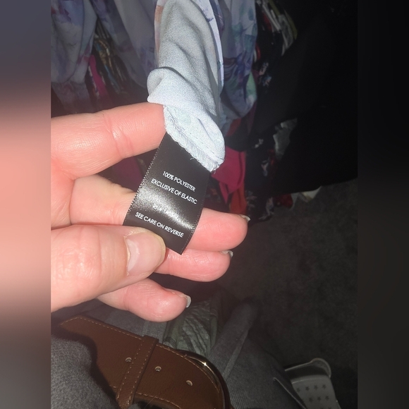 🍁🍂NWOT TORRID 1x Georgette Smocked Neck Cold Shoulder Blouse - Picture 5 of 6